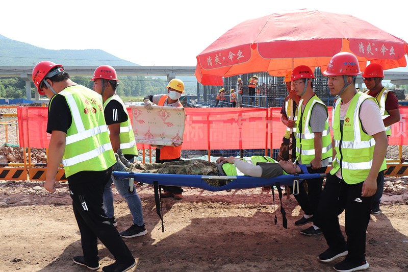 25、中暑人員送往醫(yī)院搶救，演練活動(dòng)結(jié)束_副本