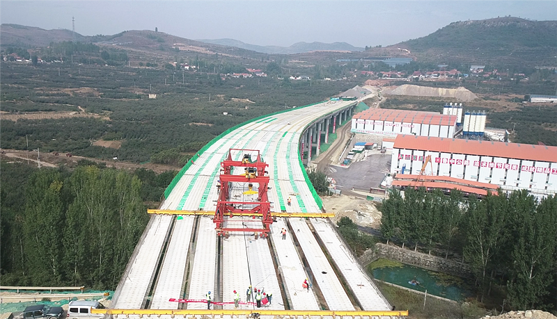 尋找最美公路人：學(xué)練結(jié)合、恪盡職守的青年公路人李軒