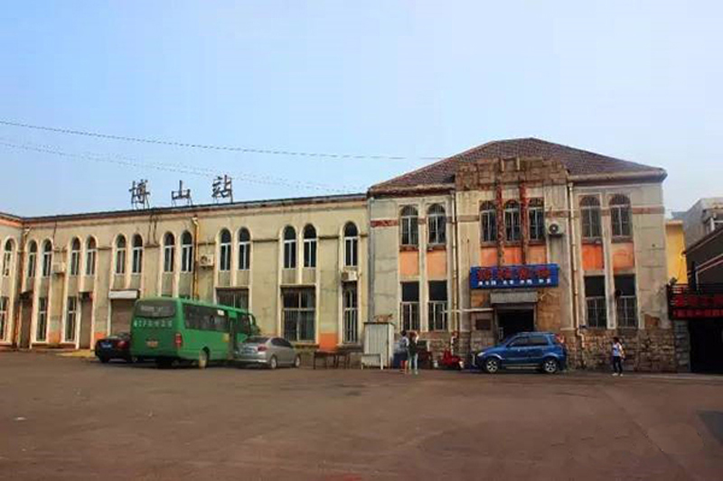 家鄉(xiāng)的鐵路