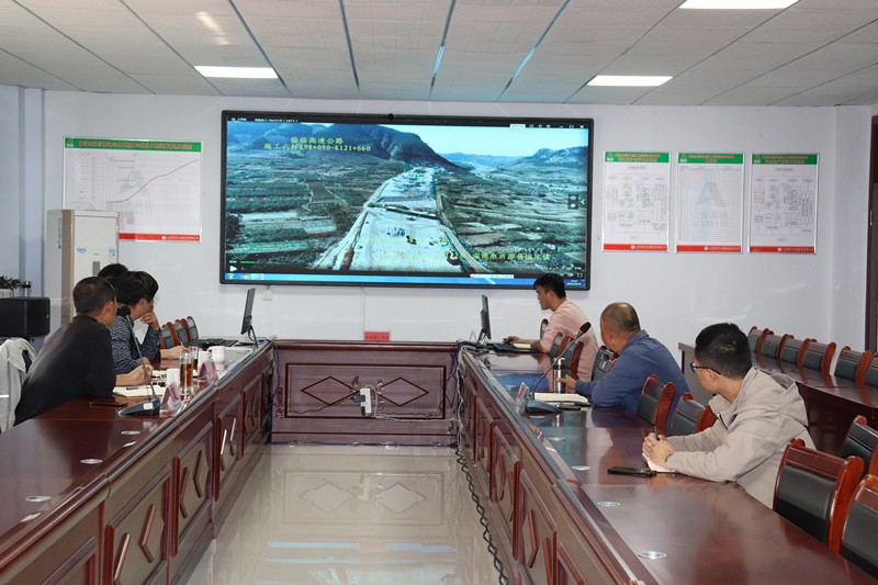 臨臨高速總監(jiān)辦、駐地辦蒞臨臨臨六標(biāo)開展施工進(jìn)度調(diào)度會0_副本