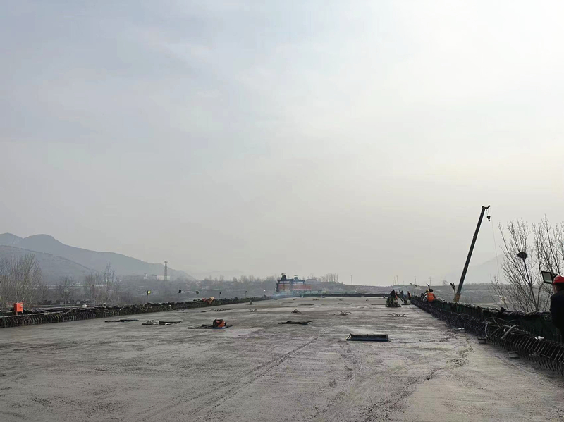 石溝大橋右幅第一聯(lián)現(xiàn)澆箱梁收面_副本 石溝大橋右幅第一聯(lián)現(xiàn)澆箱梁收面_副本