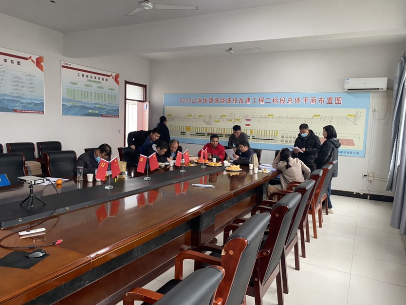 臨沂市公路中心一行到郯城G205項(xiàng)目開(kāi)展檢查工作