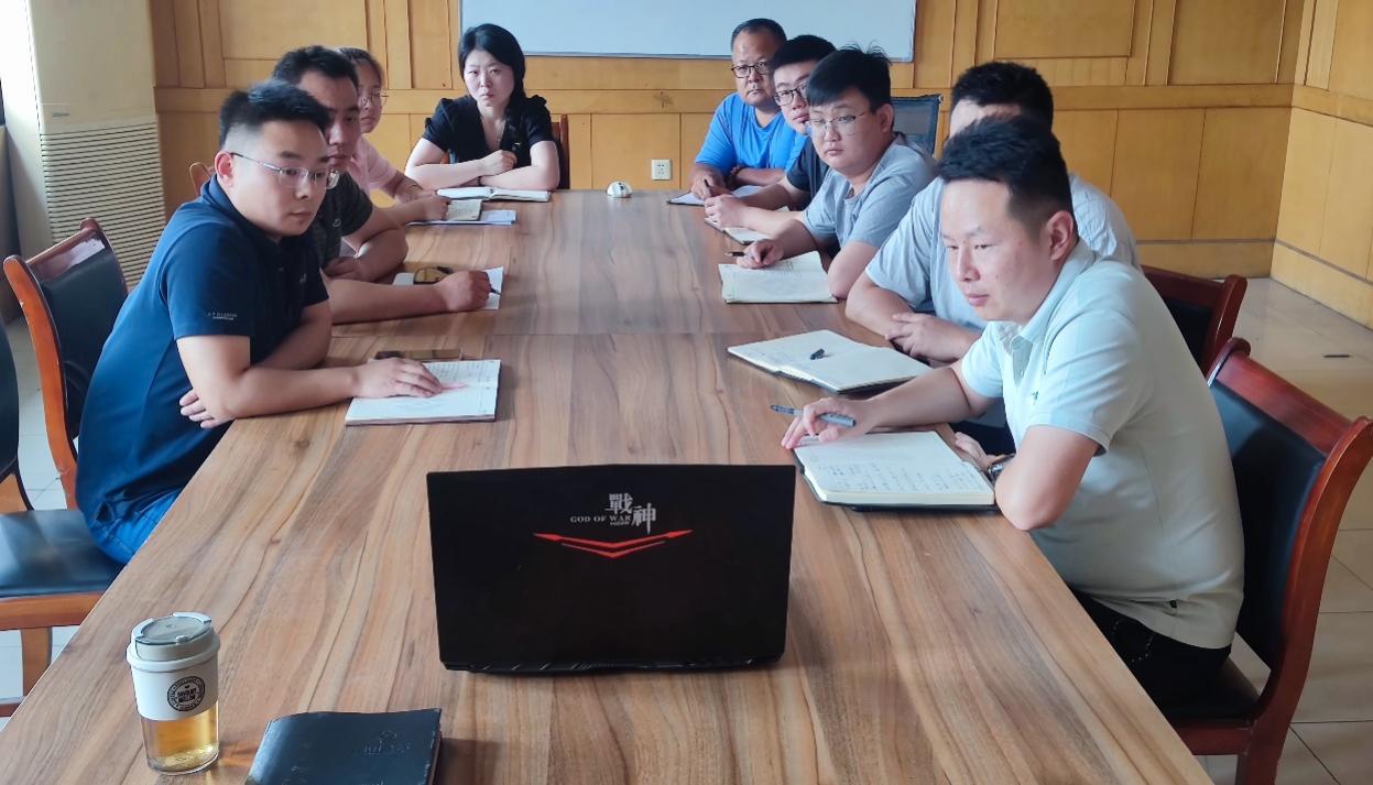 市政工程公司臨淄四好農(nóng)村路項目組織安全教育培訓(xùn)活動