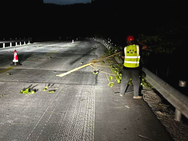 【一提三?！课逡徊淮蜢?，放假不放松，S232張魯線項(xiàng)目筑牢安全防線