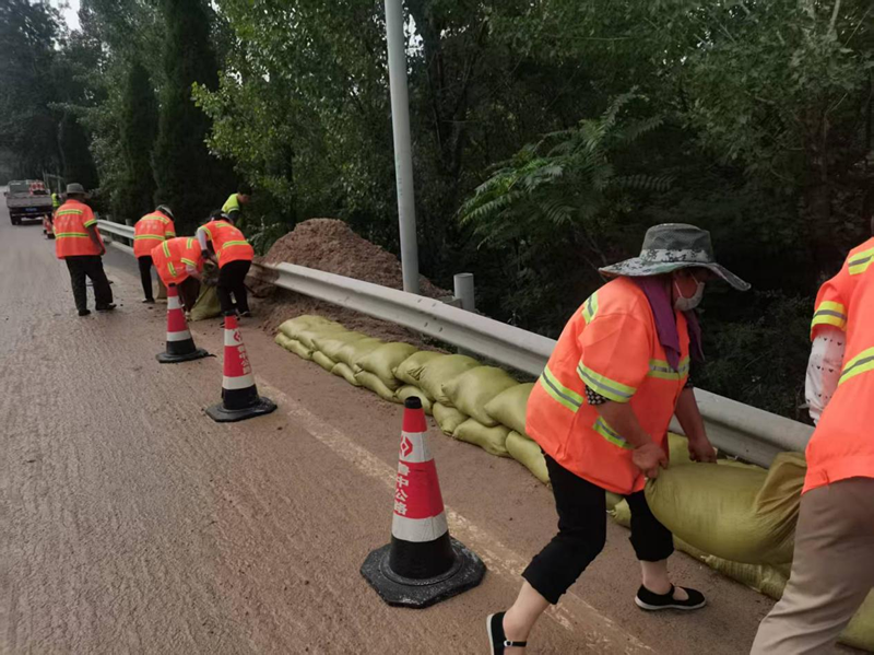 【一提三?！縎231張臺線項(xiàng)目部全力開展抗洪搶險(xiǎn)工作