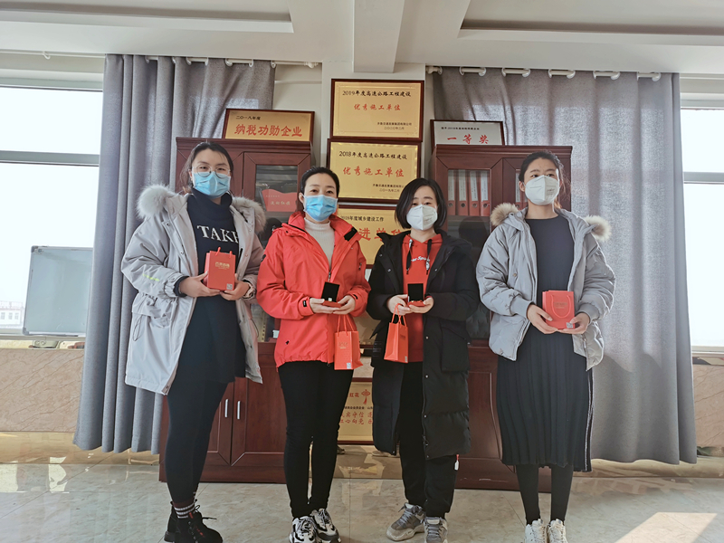 隔離疫情，但不隔離愛——公司為女員工送上節(jié)日禮品