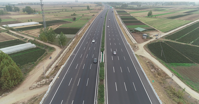 京滬高速改擴(kuò)建、嵐羅高速、濟(jì)南大東環(huán)、濰日高速濰坊連接線四項(xiàng)目正式通車