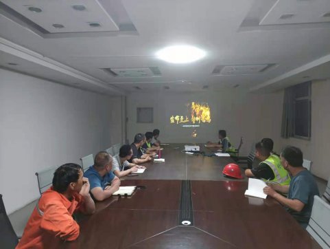 第五工程公司各項(xiàng)目組織安全生產(chǎn)月專(zhuān)題會(huì)議