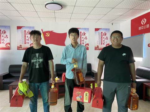 【抓作風 創(chuàng)效益】中秋的堅守——記第二工程公司中秋里的守家人