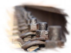 再接再厲，做財務(wù)部的的螺絲釘