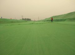 路面分公司推進(jìn)揚塵治理工作，保障工程綠色施工