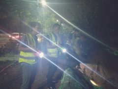 安全工作不下班---落實(shí)安全防范，開展夜間巡查