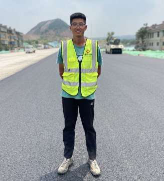 奮進(jìn)新時代，砥礪新征程