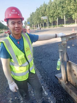 戰(zhàn)高溫、斗酷暑、保質(zhì)量、拼進(jìn)度