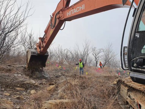 【臨臨風(fēng)采】臨臨高速六標(biāo)韓王崮隧道洞口開(kāi)始清表施工