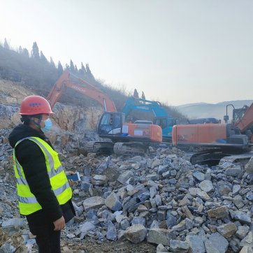 臨臨高速六標虎山隧道有序施工