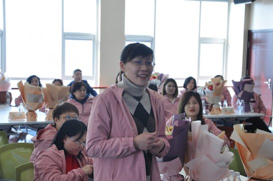 暖暖新春意，幸福三八節(jié)