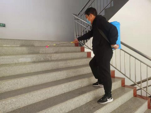 抗擊疫情，市政工程公司在行動